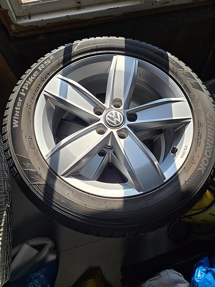 Volkswagen Passat 30 of 30