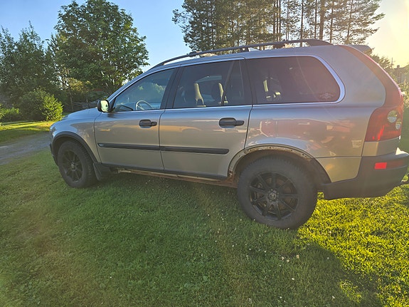 Volvo XC90 5 of 5