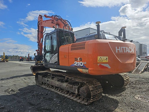 Hitachi ZX 210 LC-6 2 of 5