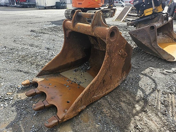 Hitachi ZX 210 LC-6 5 of 5