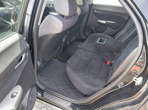 Honda Civic 10 of 22