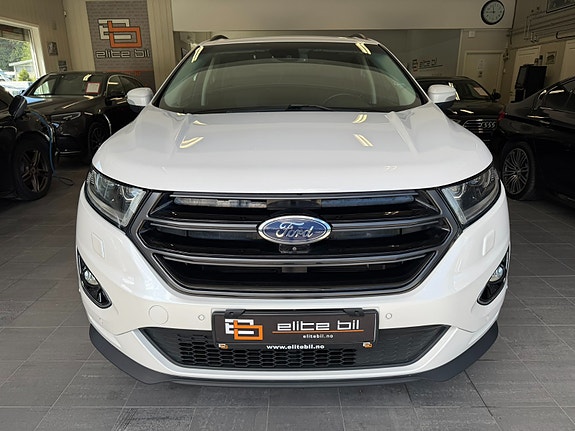 Ford Edge 2 of 5
