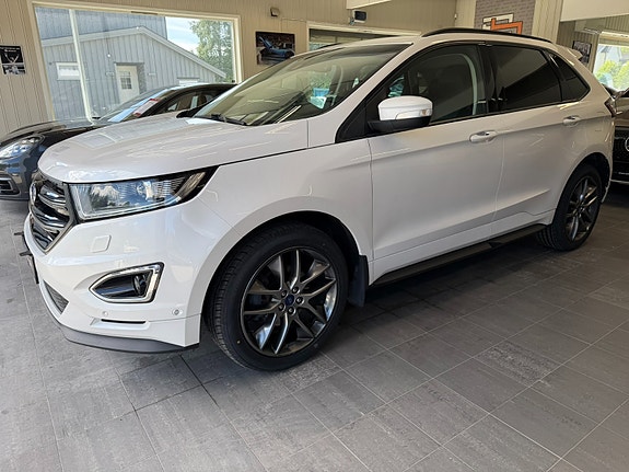 Ford Edge 3 of 5