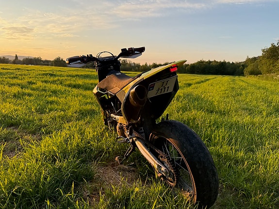 Husqvarna 701 Supermoto 3 of 5