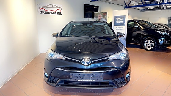Toyota Avensis 6 of 10