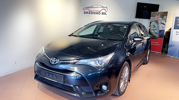 Toyota Avensis 5 of 10