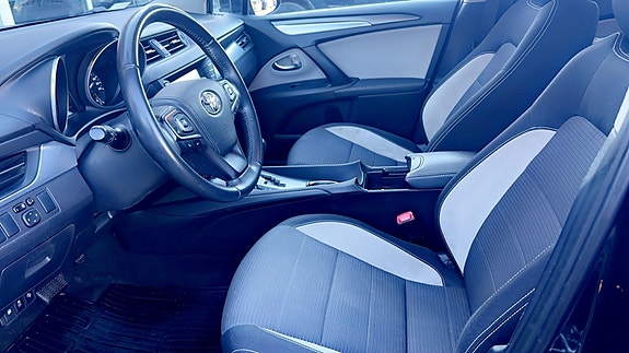 Toyota Avensis 9 of 10