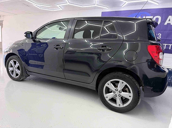 Toyota Urban Cruiser 4 of 5