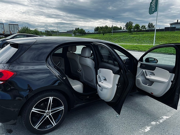 Mercedes-Benz A200 8 of 30