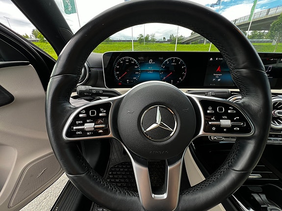 Mercedes-Benz A200 14 of 30