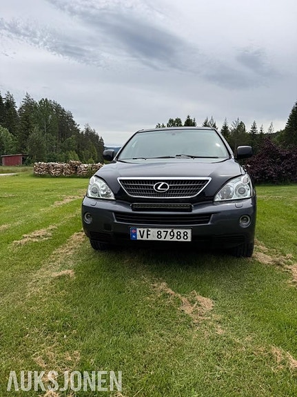 Lexus RX400h 2 of 5