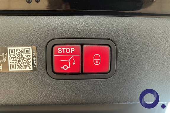 Mercedes-Benz EQS450 22 of 25
