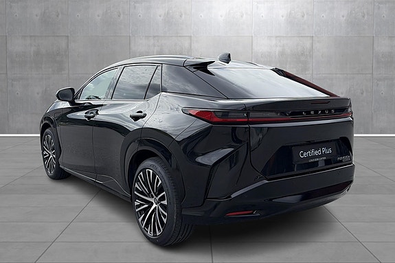 Lexus RZ450e 3 of 30