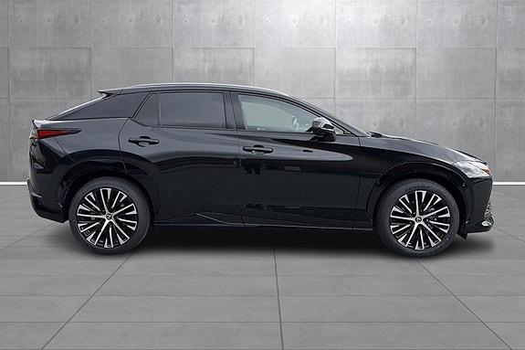 Lexus RZ450e 6 of 30