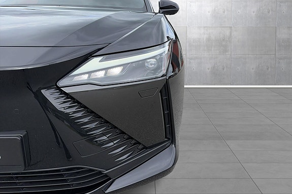 Lexus RZ450e 9 of 30