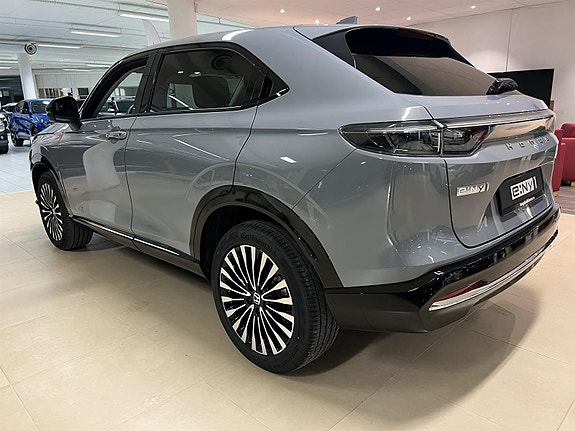Honda e:Ny1 3 of 5