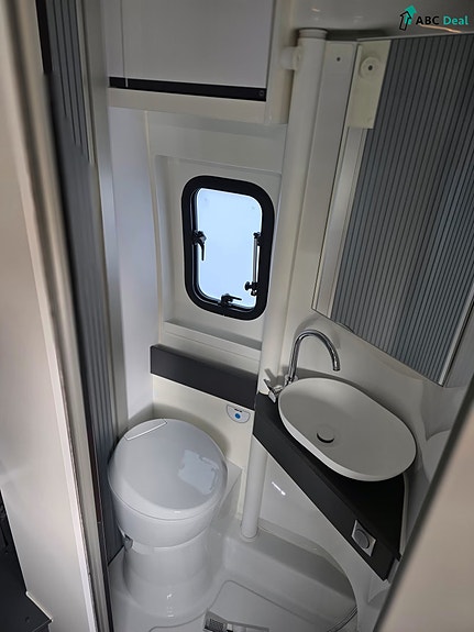 Adria Twin 600SPB | Luftfj.| H.feste | Skanbatt Lit.batt.| TV | V.hjul m/pigg | Lav km | 19 of 28