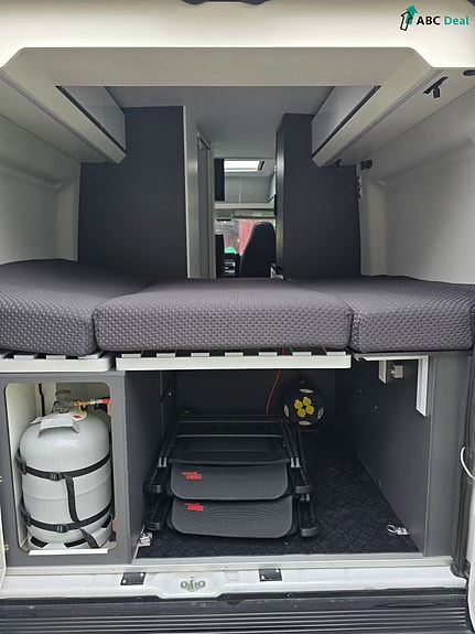 Adria Twin 600SPB | Luftfj.| H.feste | Skanbatt Lit.batt.| TV | V.hjul m/pigg | Lav km | 24 of 28