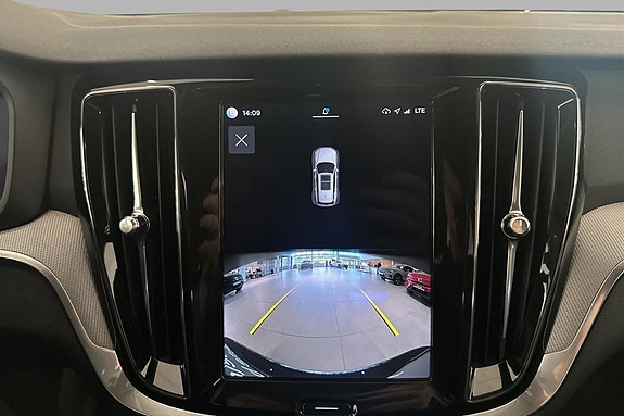 Volvo V60 14 of 28