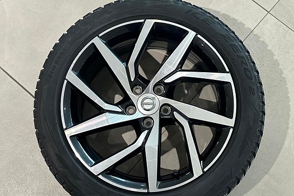 Volvo V60 9 of 28