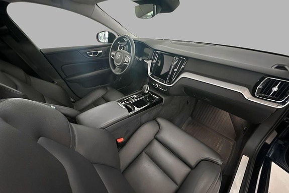 Volvo V60 19 of 28