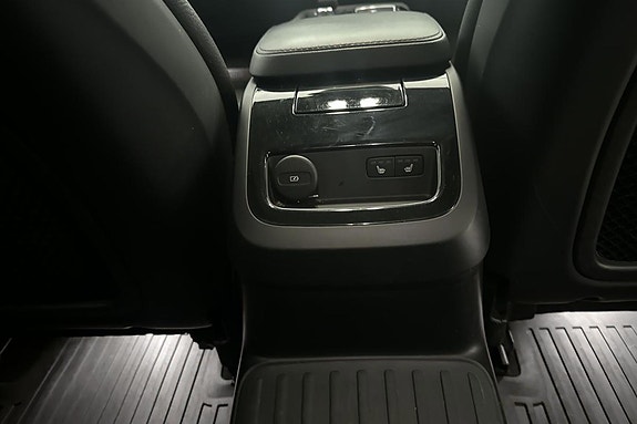Volvo V60 22 of 28