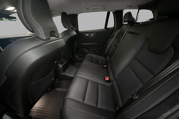 Volvo V60 20 of 28