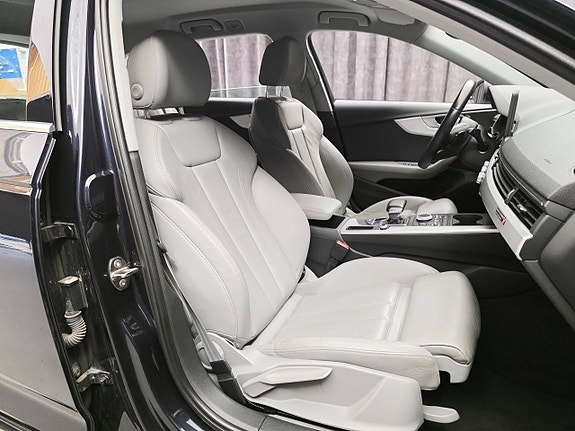 Audi A4 14 of 30