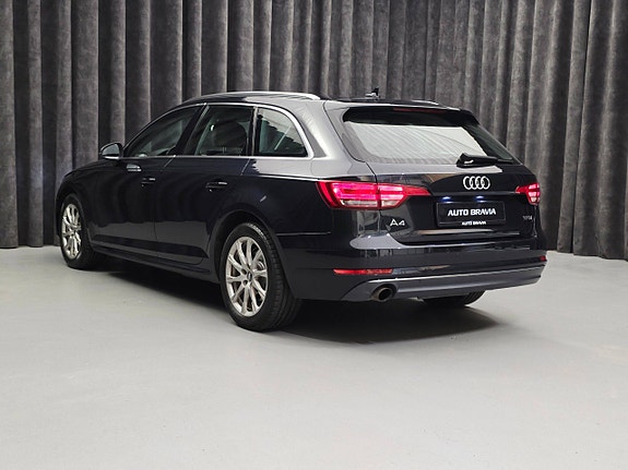 Audi A4 5 of 30