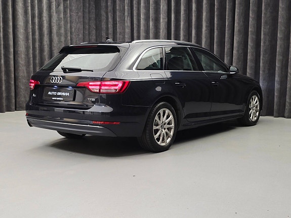 Audi A4 7 of 30