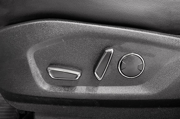 Ford S-MAX 11 of 30