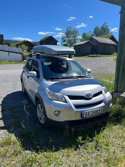 Toyota Urban Cruiser 4 of 5