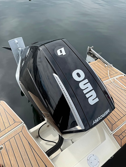 Uttern D70 Premium Edition m/Mercury 250hk V8 - Ankervinsj - baugpropell m.m 5 of 5
