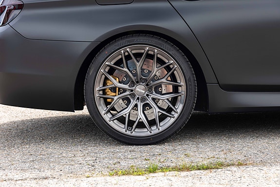 BMW M5 5 of 5