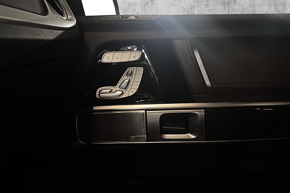 Mercedes-Benz G63 25 of 30