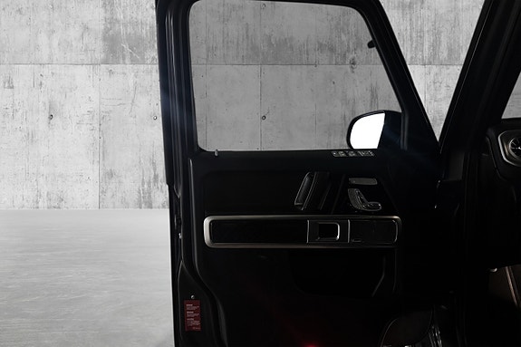 Mercedes-Benz G63 10 of 30