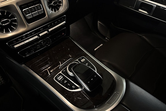 Mercedes-Benz G63 27 of 30