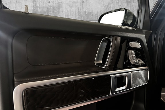 Mercedes-Benz G63 11 of 30