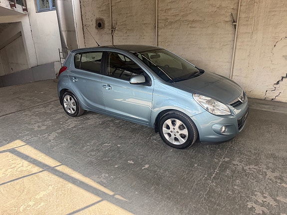 Hyundai i20 4 of 21