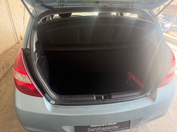 Hyundai i20 21 of 21