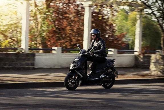 Peugeot Speedfight 4 PURE/DARKSIDE 4-takt. 5 of 7