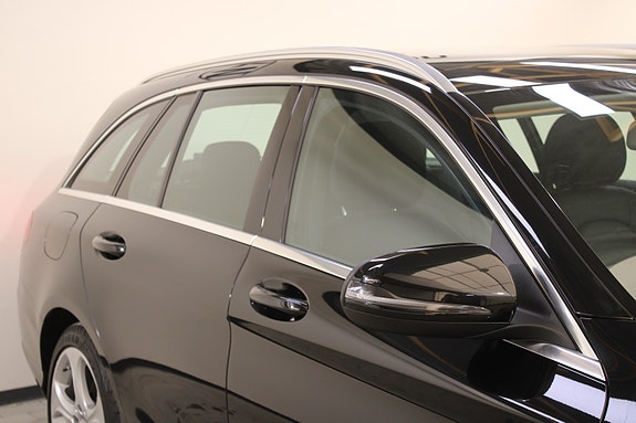 Mercedes-Benz C350 e 11 of 30