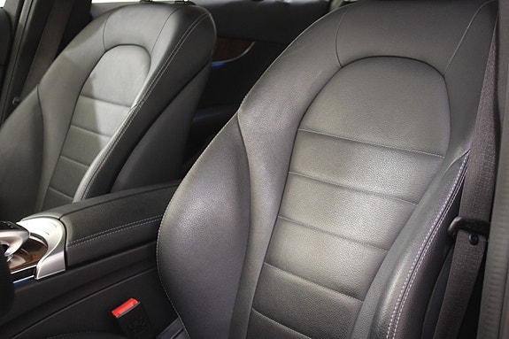 Mercedes-Benz C350 e 28 of 30
