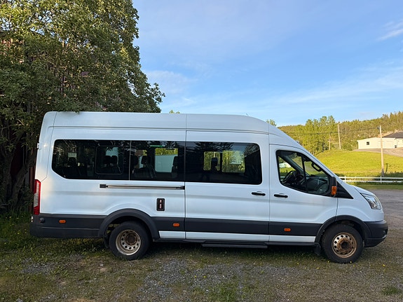Ford Transit 2 of 5
