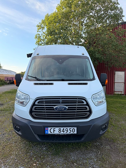 Ford Transit 3 of 5