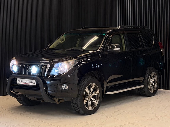 Toyota Land Cruiser 3 of 5