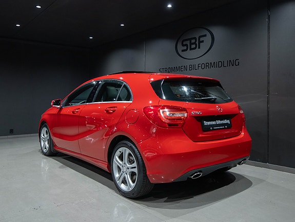 Mercedes-Benz A180 4 of 12