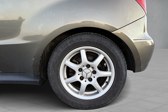 Mercedes-Benz A150 7 of 30