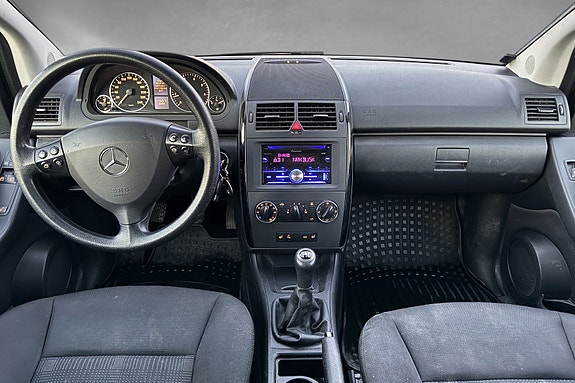 Mercedes-Benz A150 26 of 30