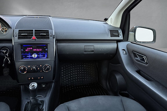 Mercedes-Benz A150 27 of 30